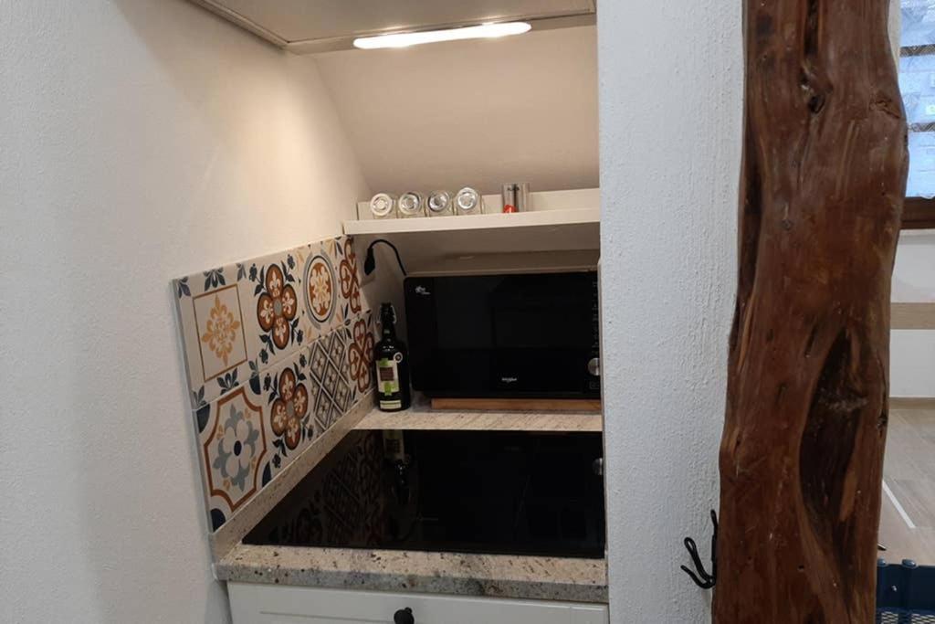 Casetta Alu' - Il Tuo Nido A Stampace Cagliari Exteriör bild